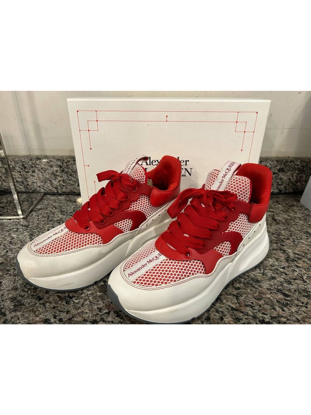 Alexander McQueen Oversize Runner Lowtop in Red Men's 42 SPB-SAL (348014)